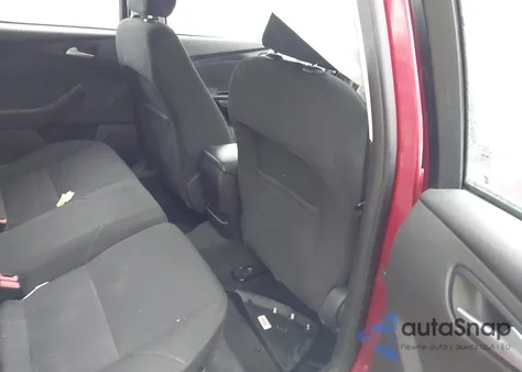 2015 Ford Focus Se z USA, uszkodzony, nr VIN 1FADP3K26FL319977